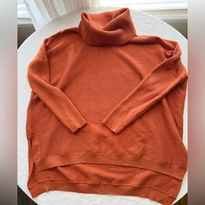 Burnt orange turtleneck sweater L